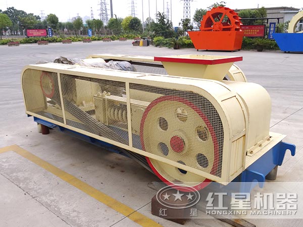 對(duì)輥式破碎機(jī) 對(duì)輥式破碎機(jī)