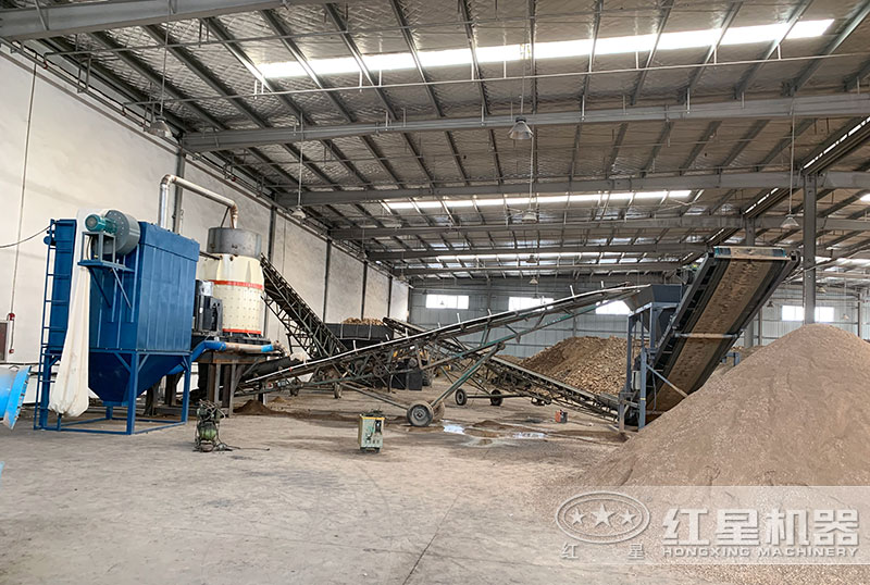 一臺(tái)復(fù)合式制砂機(jī)現(xiàn)場(chǎng)實(shí)拍 一臺(tái)復(fù)合式制砂機(jī)現(xiàn)場(chǎng)實(shí)拍