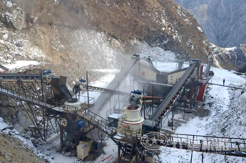四川花崗巖制砂生產(chǎn)線現(xiàn)場(chǎng) 四川花崗巖制砂生產(chǎn)線現(xiàn)場(chǎng)