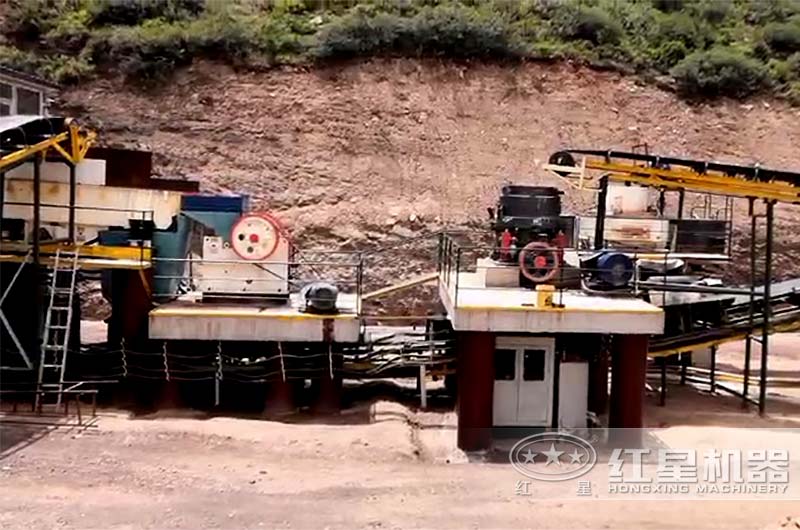 沖擊破搭配顎破、圓錐破現(xiàn)場