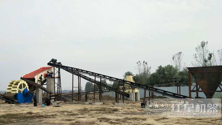 石頭粉碎成沙子用戶現(xiàn)場，有多種生產(chǎn)搭配可以選擇