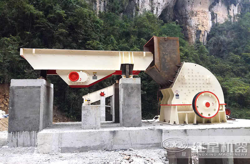 簡配沙石料生產(chǎn)線現(xiàn)場(chǎng)