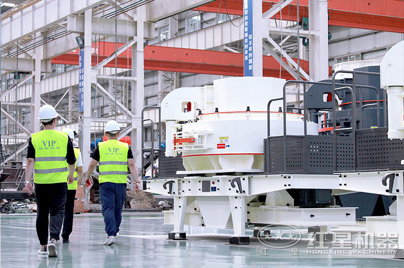 客戶(hù)來(lái)廠參觀制砂機(jī)